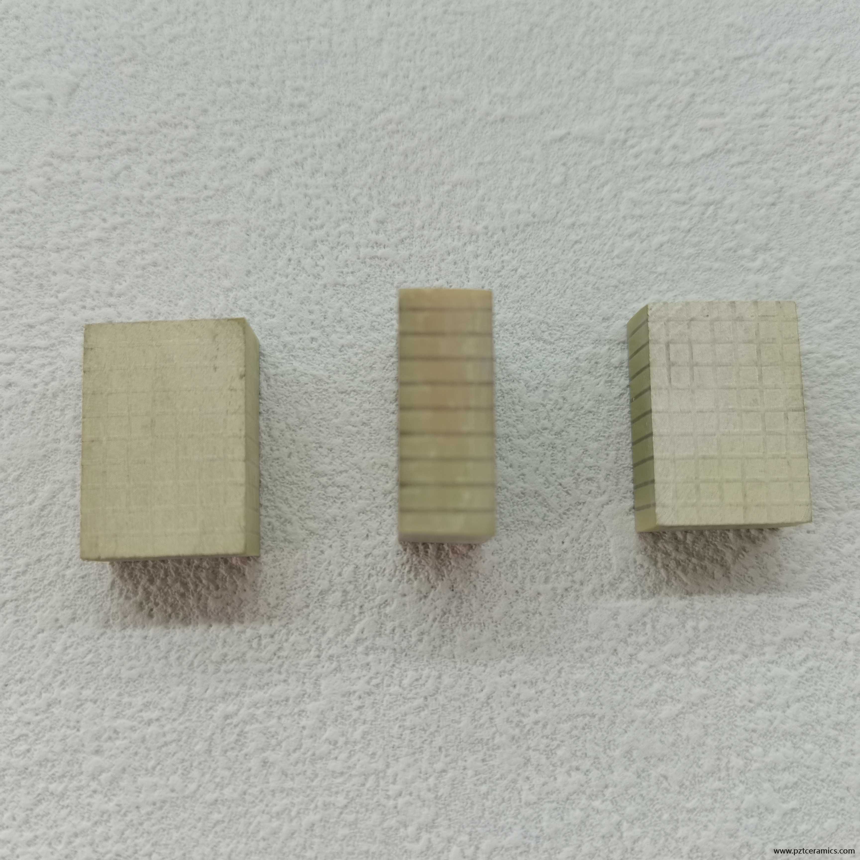 PIEZOELECTRIC CORPOSINT RESTANGLE PIEZO PAIZO 1-3 نوع المادة المركبة ذات الجودة العالية